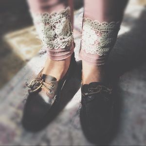 OOAK Artisan Reworked Mauve Skinny Jeans | Raw Hem & Cotton Lace | 7
